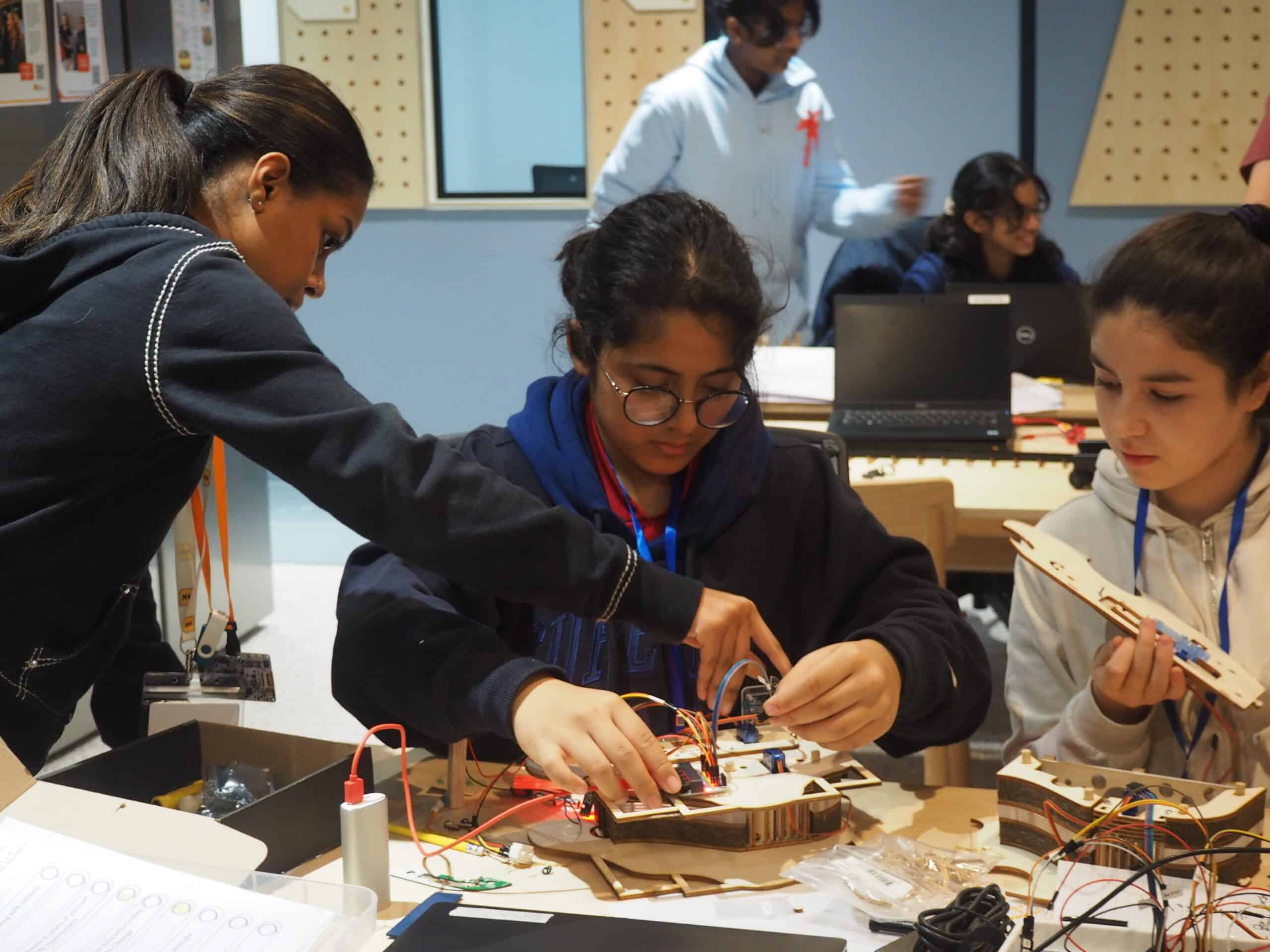 Girls Into Coding